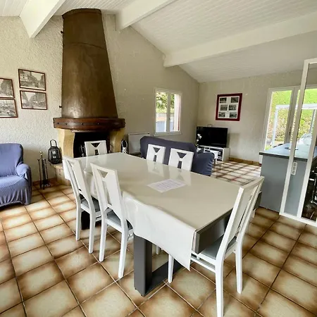 House With Garden And Terrace Close To The Ocean In Lacanau-ocean Holiday home